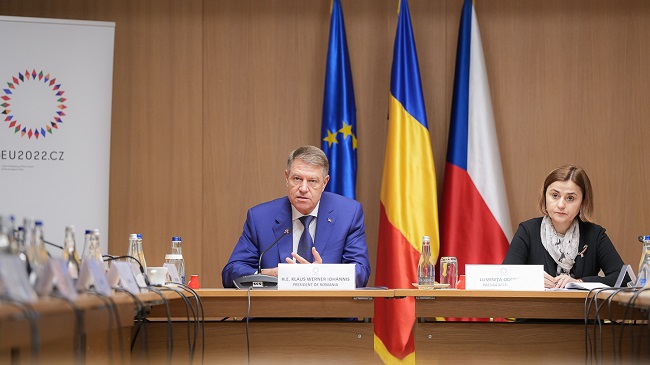 Iohannis – caraghios și iresponsabil