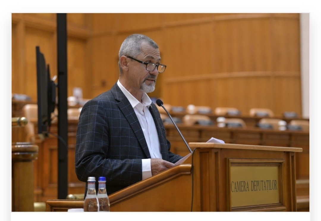 Bătaia i-a adus excluderea din partid