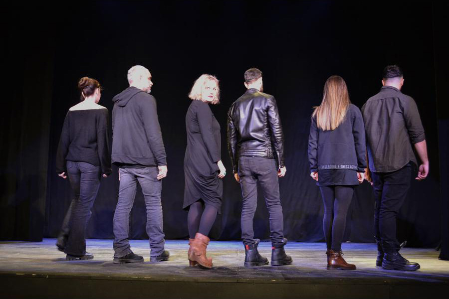 Teatru, între informație și posibilitatea de a-ți schimba vibrațiile