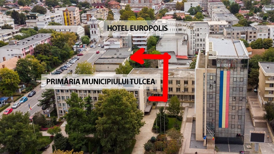 Tulcea: Primăria s-a mutat la hotel