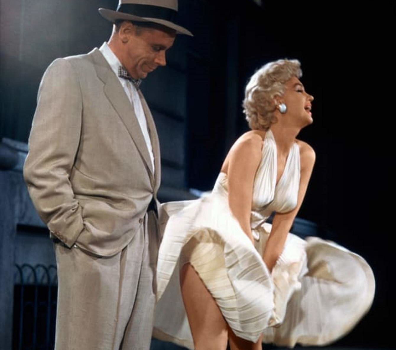 SF Politic – Mașinăria Politică de făcut sex cu masele largi populare