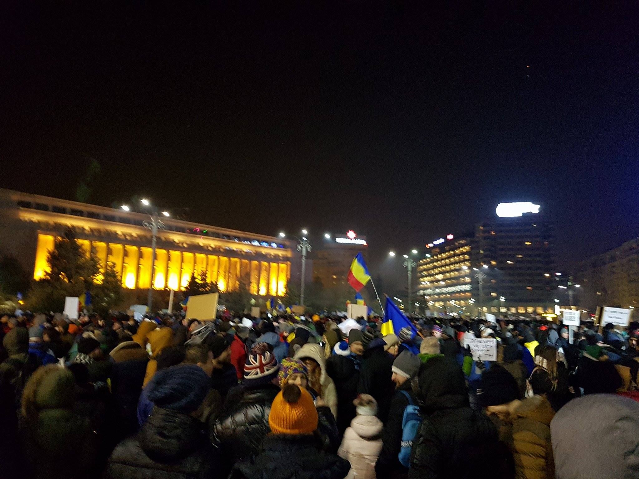 SF Politic – Jurnalul unui Președinte iubit de popor (2)