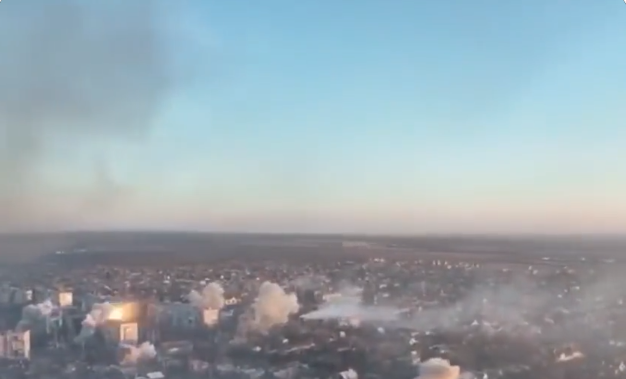 (VIDEO) Așa arată un bombardament la Bakhmut