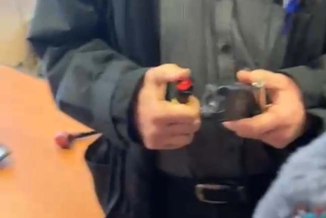 Rămâi mască! Asta s-a întâmplat într-o instituție publică de la noi!