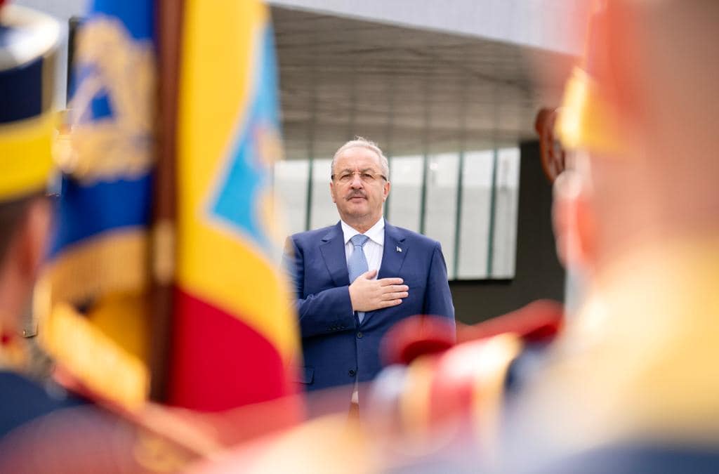 Vasile Dîncu are din nou serviciu!