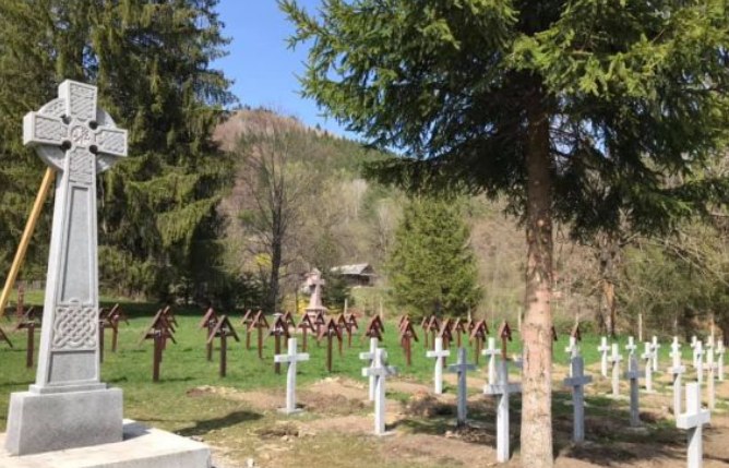 Crucile de beton la Valea Uzului vor fi demolate