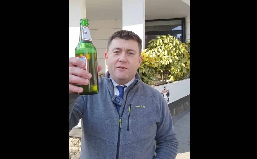 Dărâmarea crucilor românești, sărbătorită cu bere