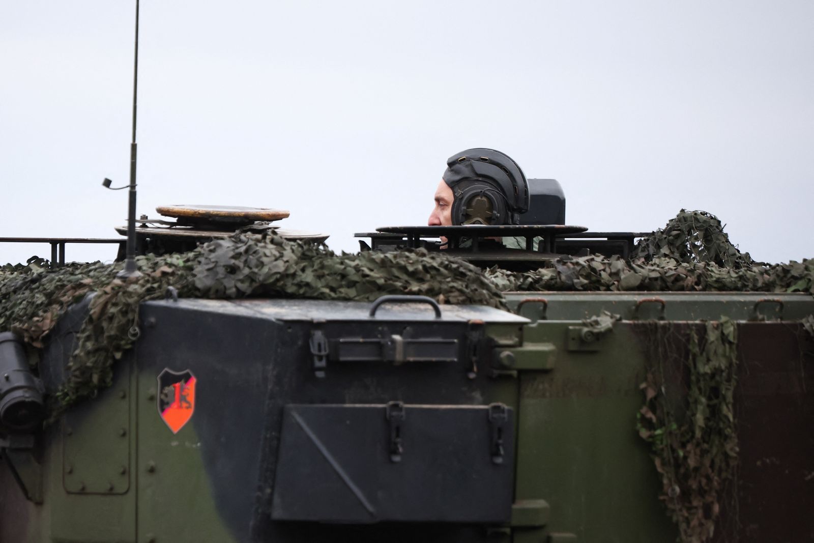 Soldații ucraineni învață să folosească tancurile Leopard 2