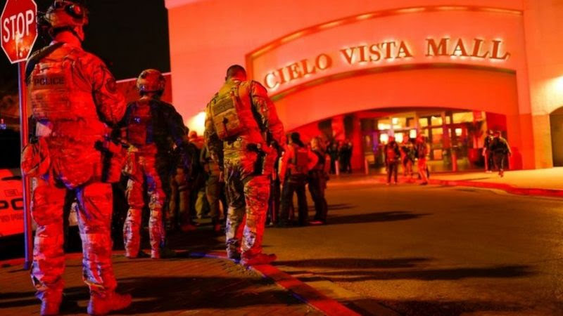 Atac armat într-un mall din SUA