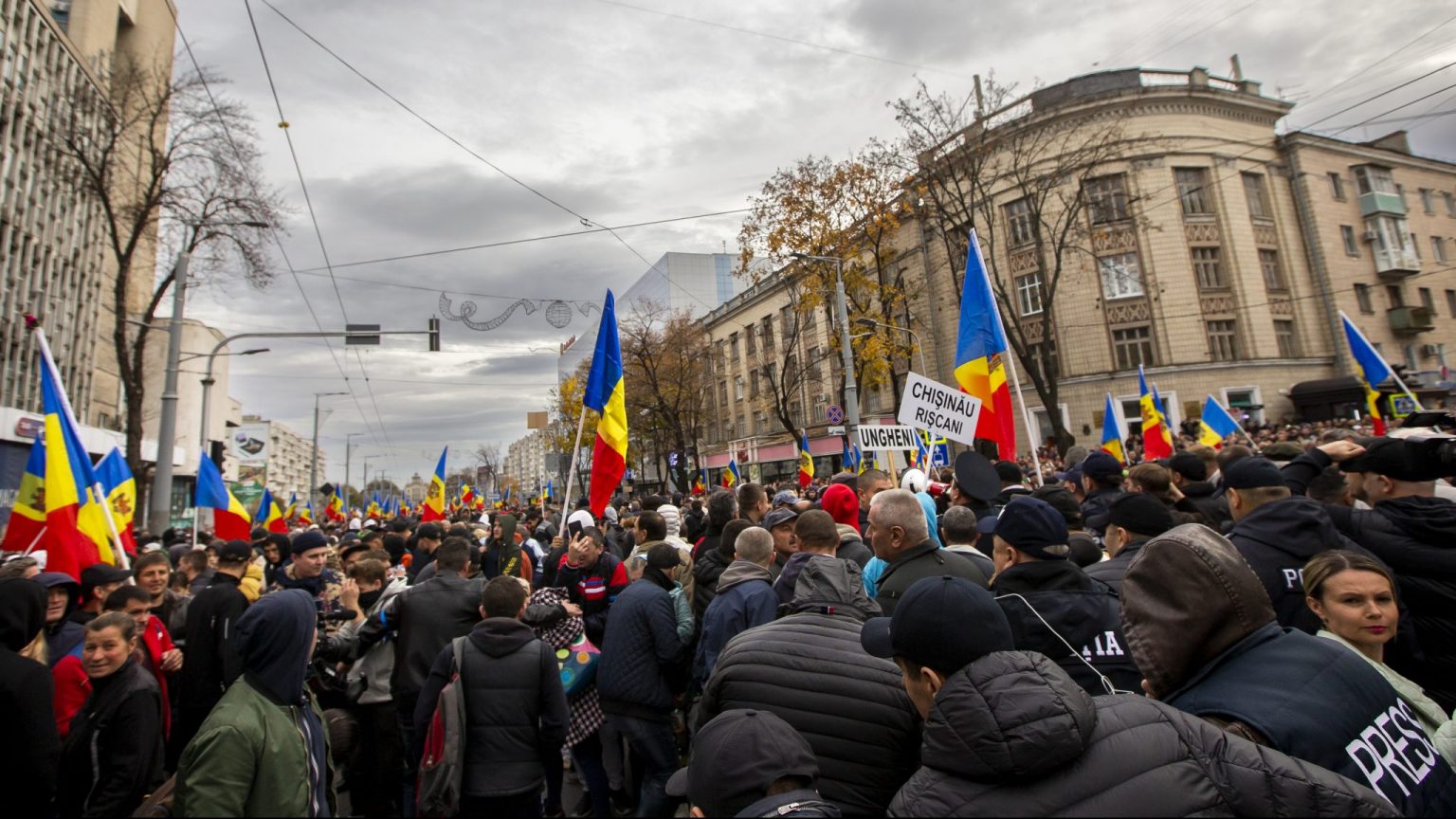 Miting la Chișinău: „Noi suntem poporul”