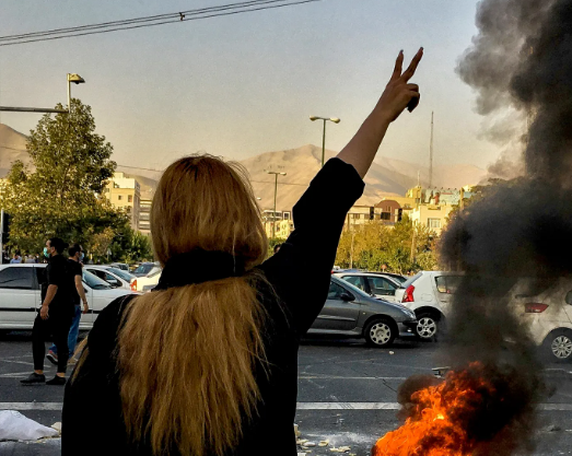 Sute de eleve otrăvite în Iran!