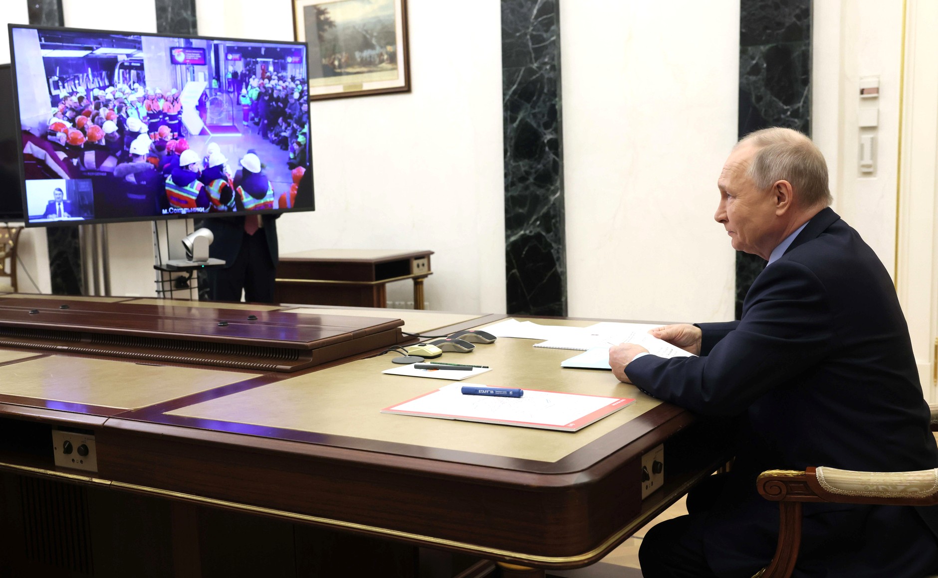 Putin a inaugurat, din birou, cea mai mare linie circulară de metrou (foto)