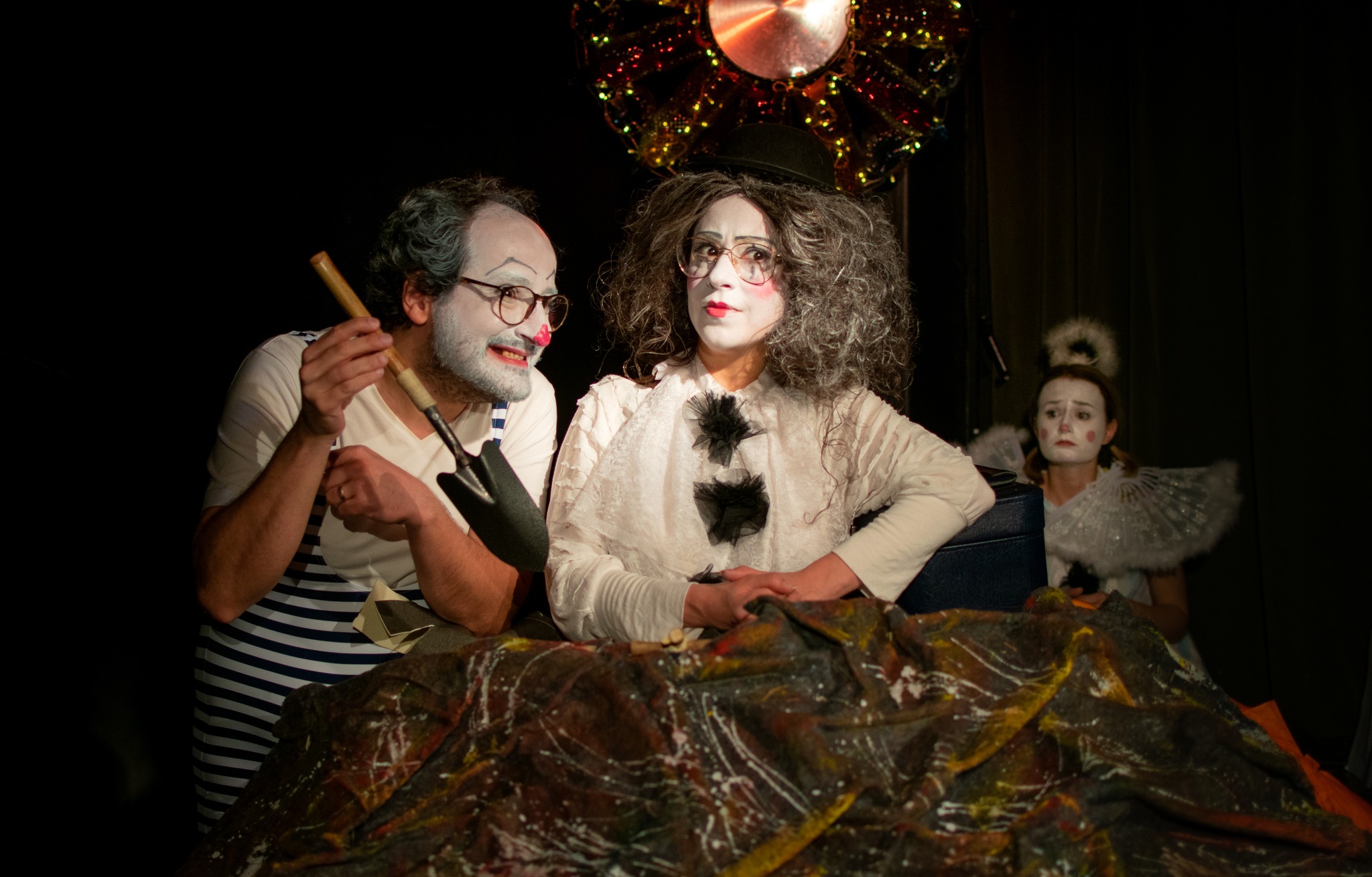 Spectacole cu parfum de primăvară la Teatrul Coquette
