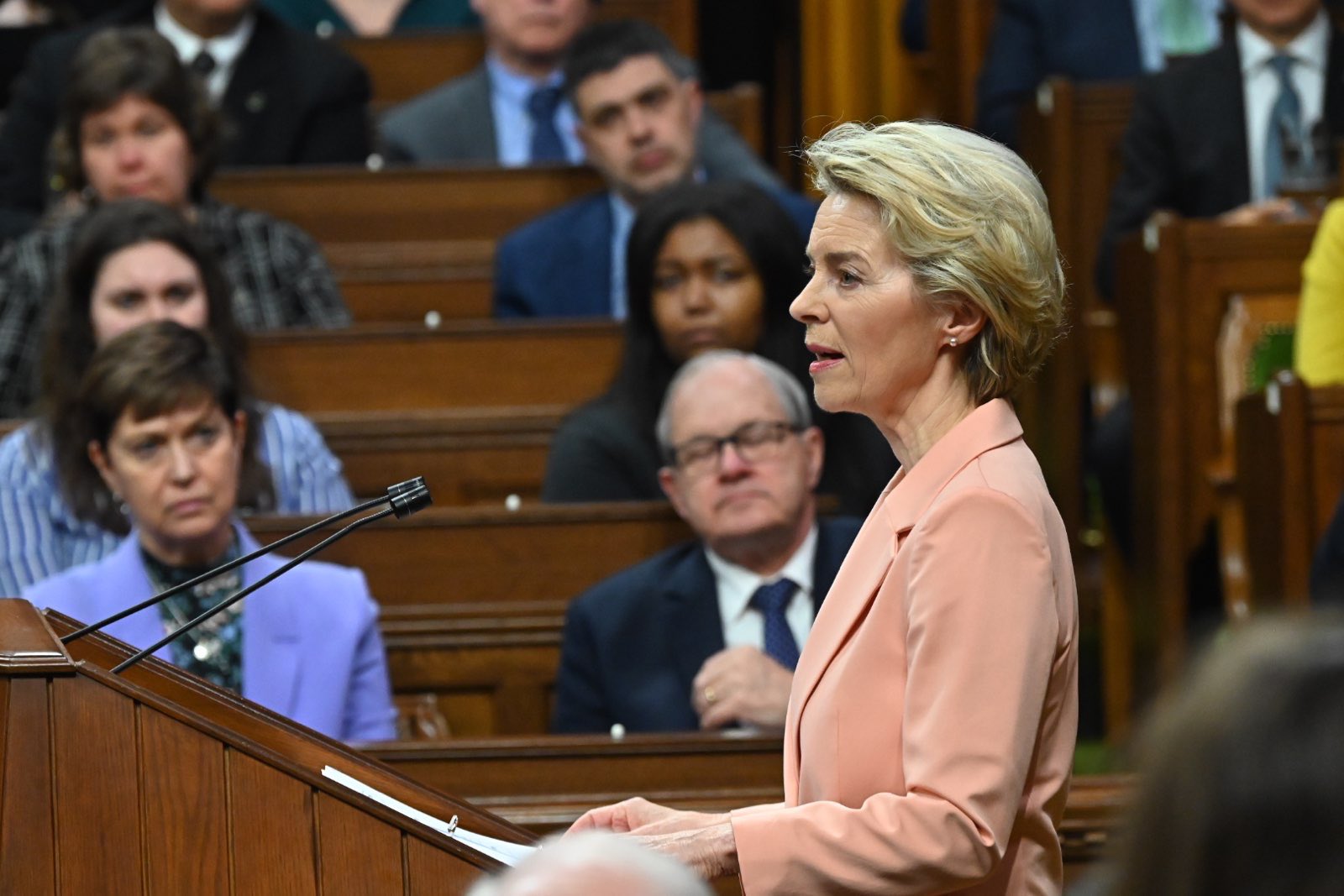 Ursula von der Leyen: „UE nu va accepta această amenințare”