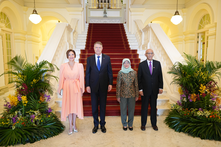 Iohannis transmite din Singapore că a purtat „discuții excelente”