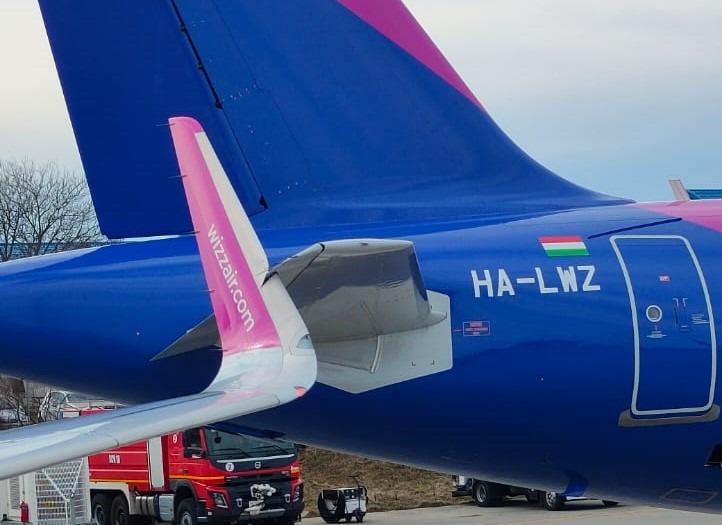 Incident pe aeroport: Două aeronave cu pasageri s-au ciocnit