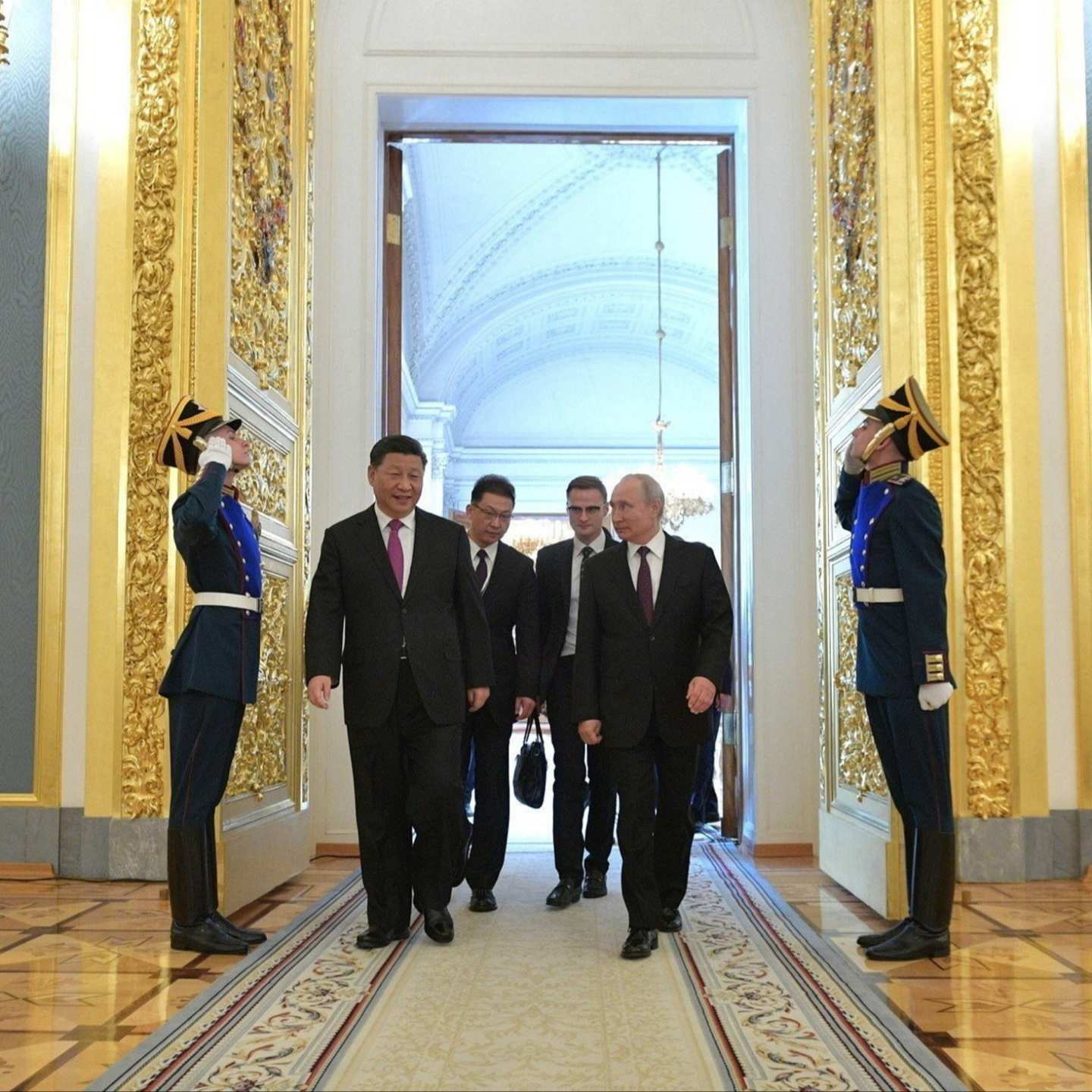 Vizita lui Xi la Moscova: Detalii de culise