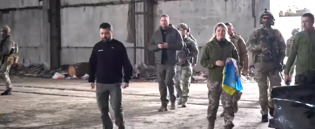 (VIDEO) Zelenski s-a dus în cel mai fierbinte loc