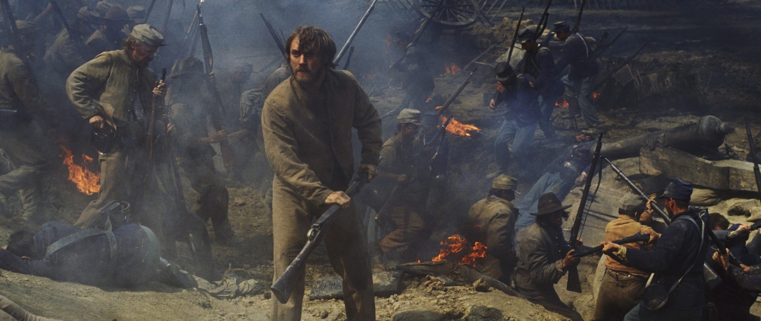 Ovidiu Bufnilă strivește, de unul singur, o armată de 5000 de spioni saturnieni