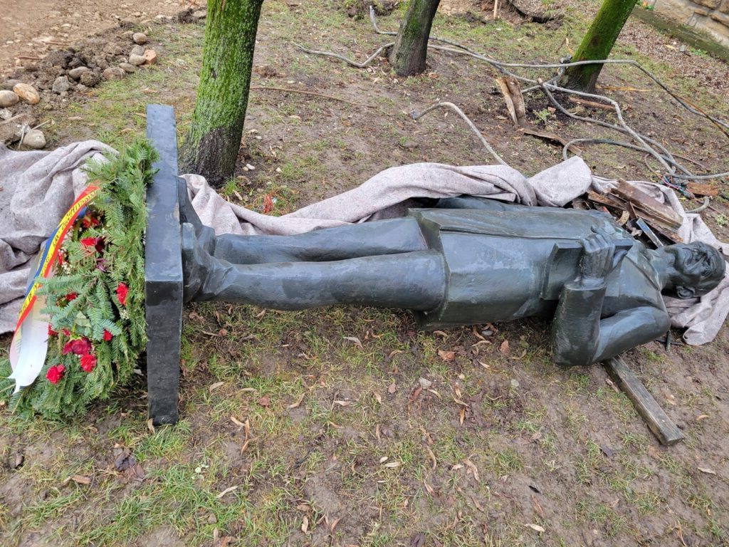 Fenomen cancel sau poltergeist: dispar monumentele eroilor neamului din Cluj!