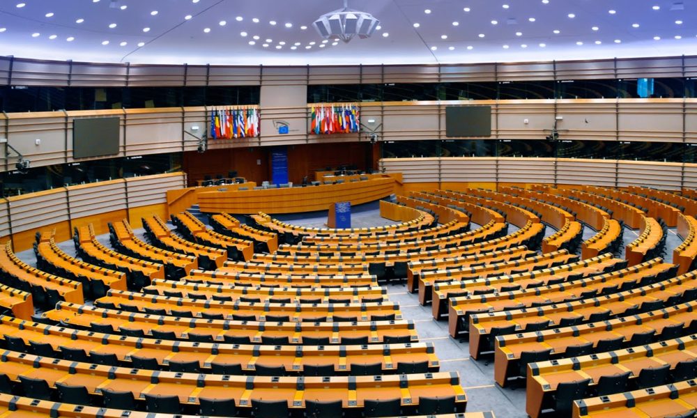 30 03 Teoria conspirației îi bagă în viteză pe europarlamentarii români de Ovidiu Bufnilă