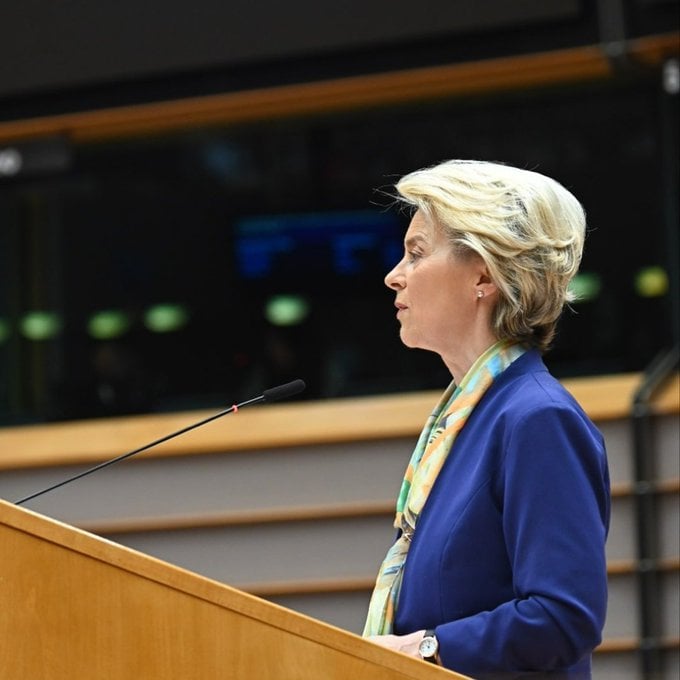 Plângere penală împotriva Ursulei von der Leyen