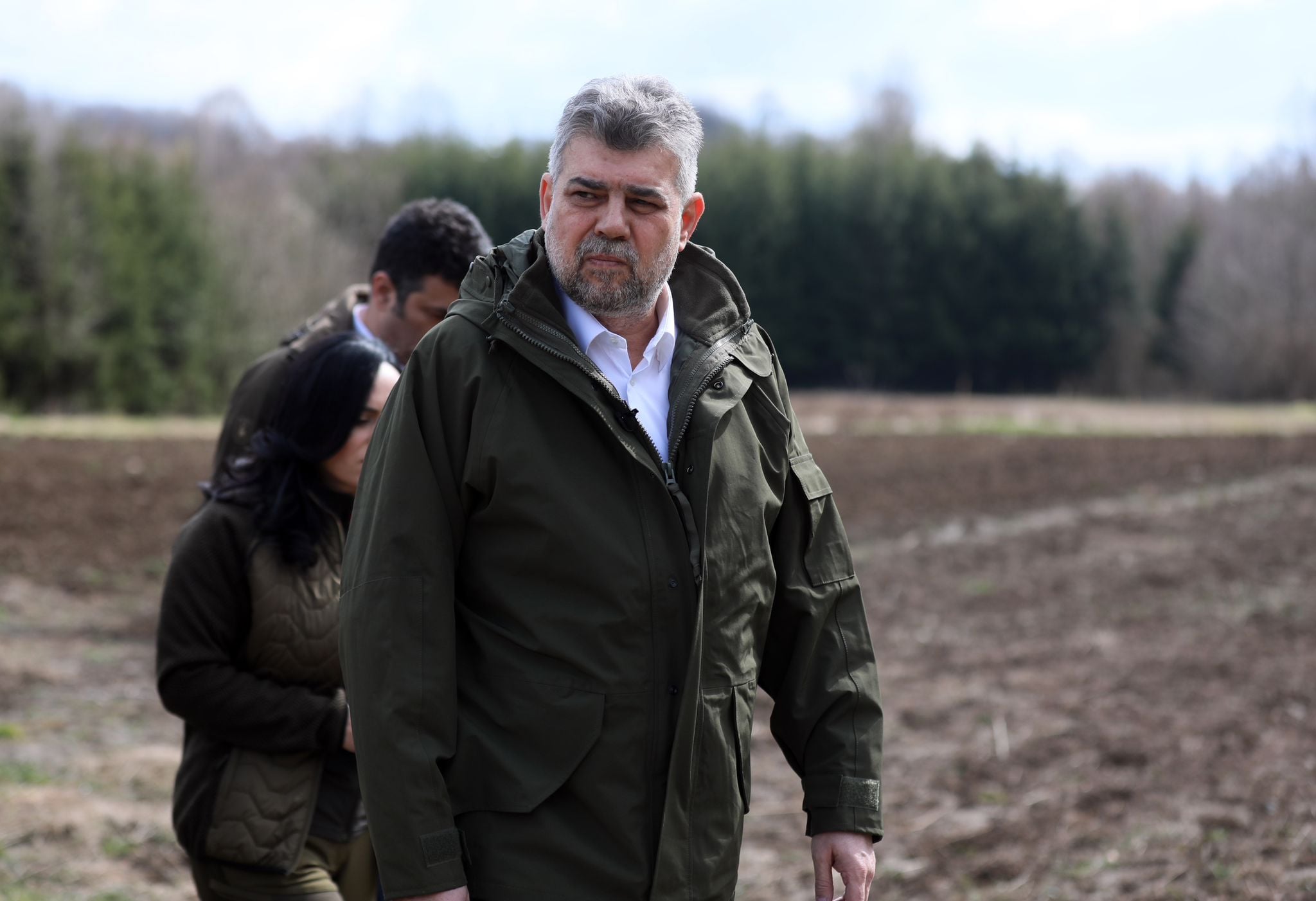 Ciolacu mărturisește că este caporal, în retragere. Dar are un deranj
