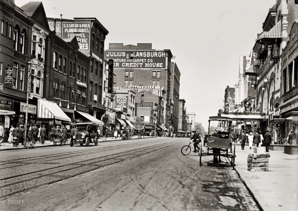 Ioan Moța și Vasile Lucaciu în SUA la 5 aprilie 1917