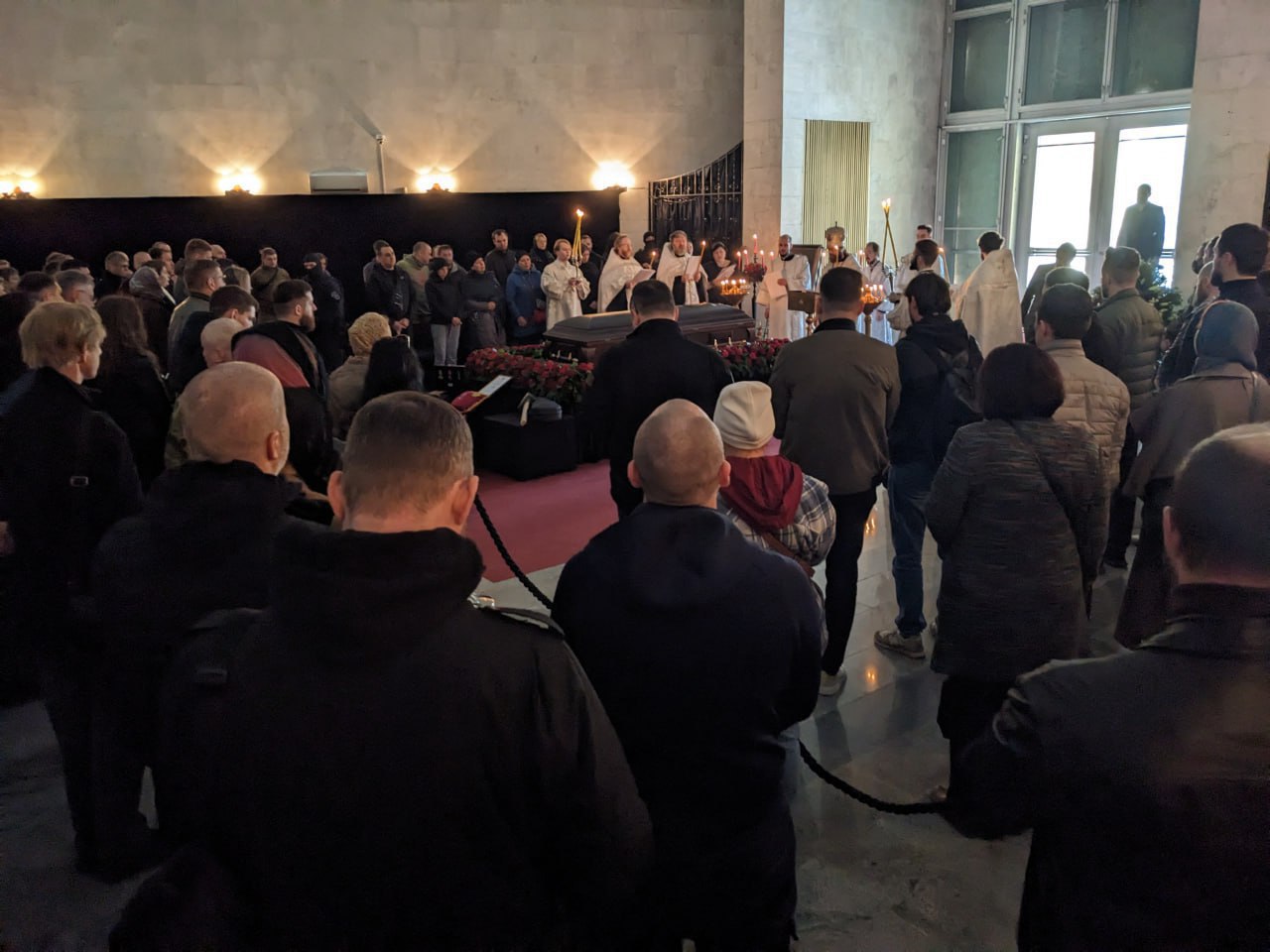 (VIDEO) Cu barosul la înmormântare