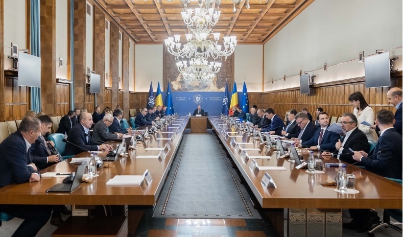 Guvern. Va fi majorat salariul de bază minim brut