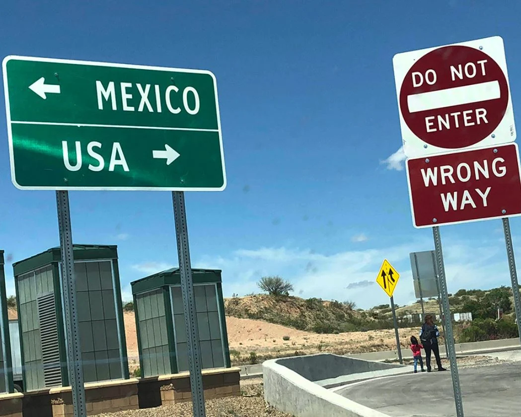 Pentagonul suplimentează forțele la frontiera cu Mexic