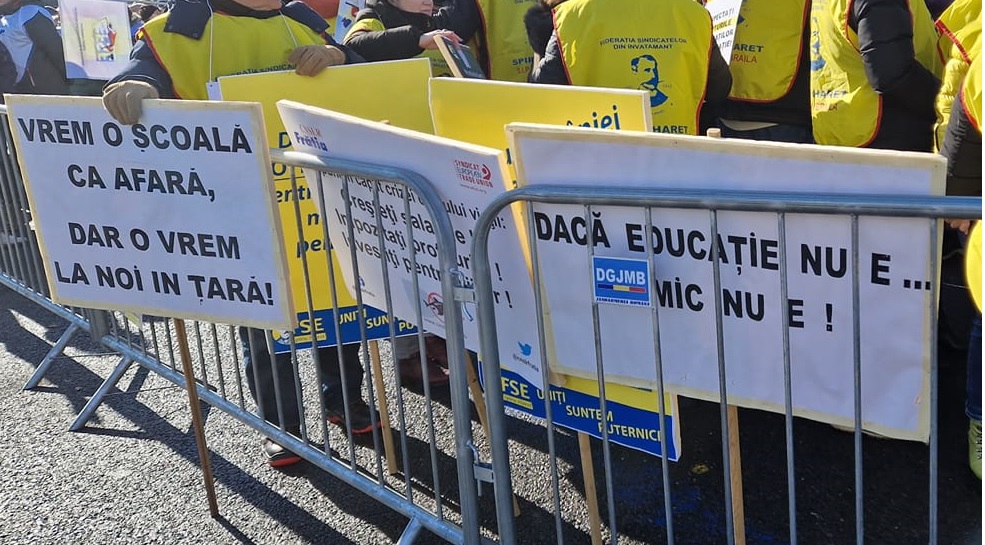 Negocieri la Guvern, sub amenințarea grevei din Educație