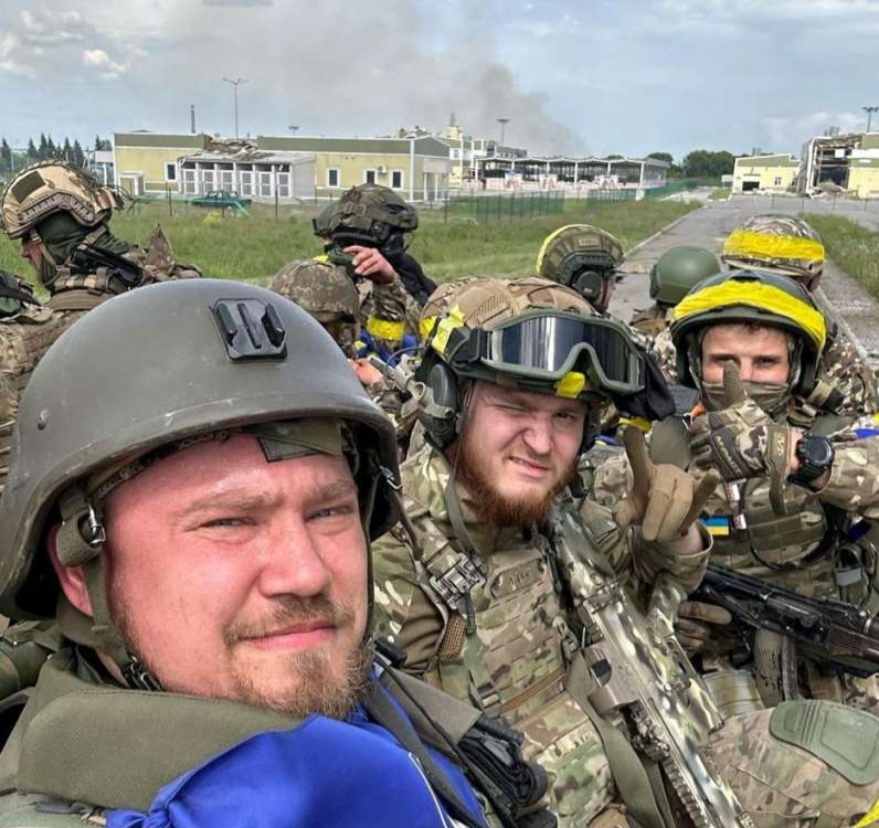 Marea Britanie plusează: Trimite instructori militari în Ucraina