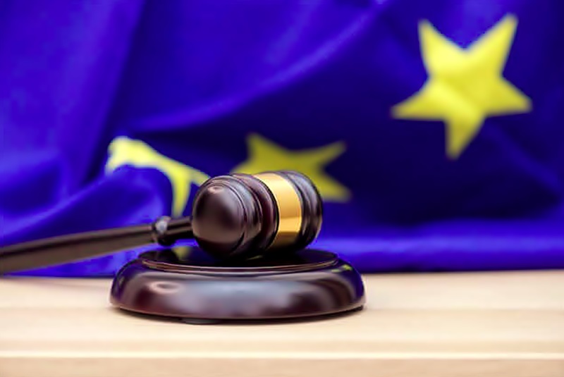 ”Gura lor, curu’ lor, treaba lor, maică!”