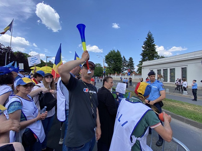 Un nou miting al profesorilor în București
