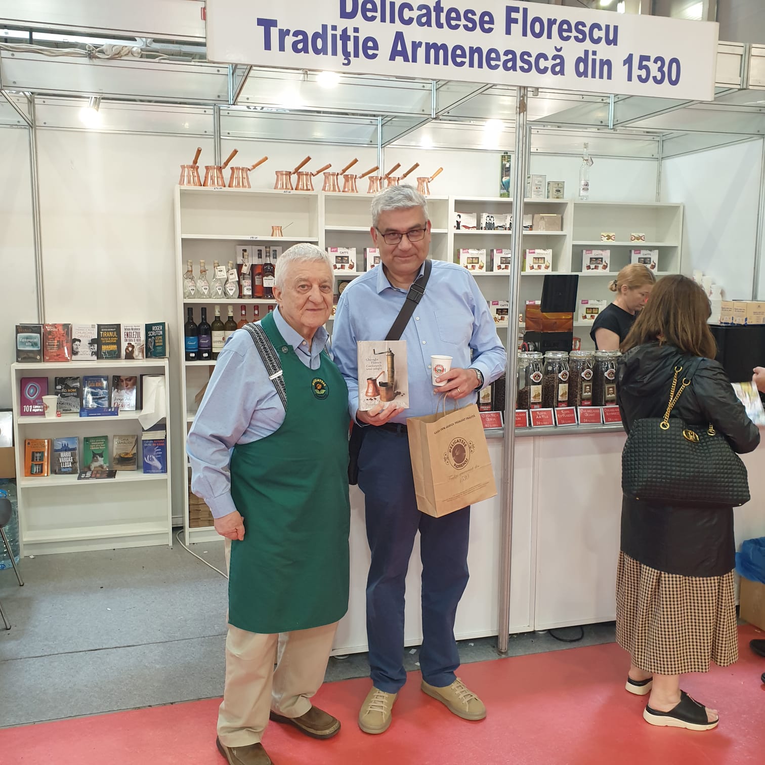 Baconschi vs Florescu: Circ urât cu miros de cafea