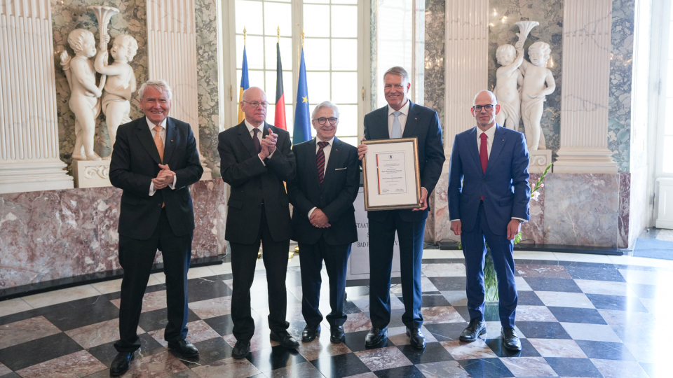 Iohannis, premiat în Germania pentru cariera sa politică