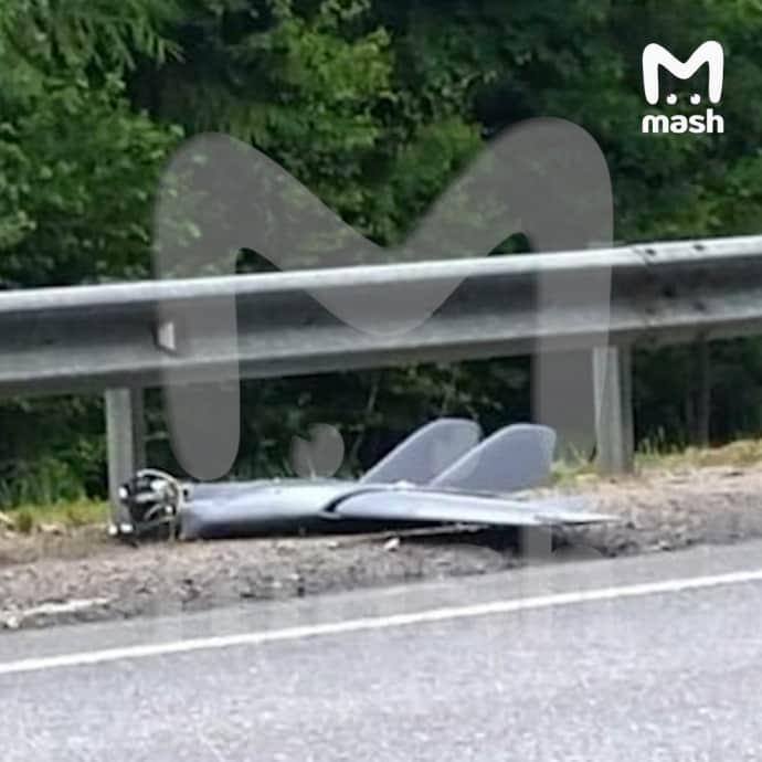 Două drone au căzut pe o autostradă din Rusia