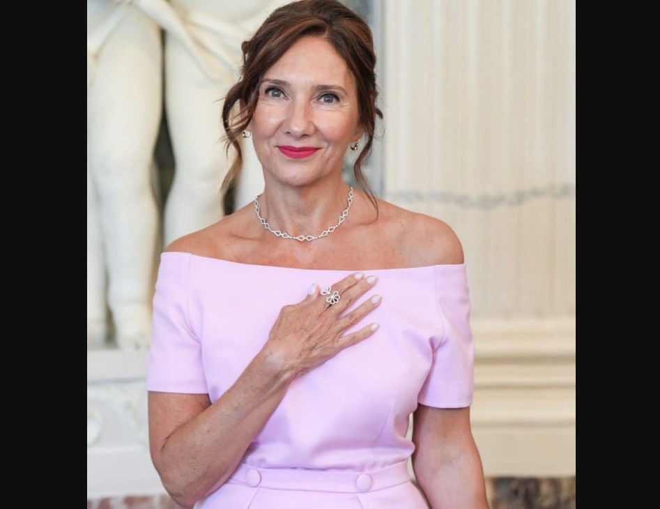 Afaceri profitabile ”pe seama” lui Carmen Iohannis