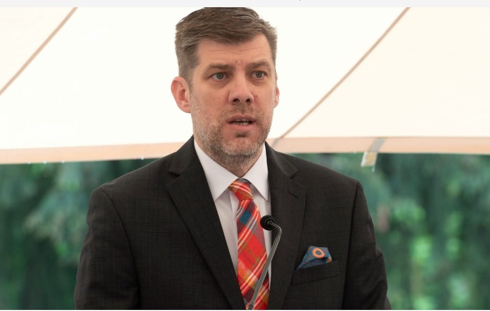 Ungurii se întrec în declarații