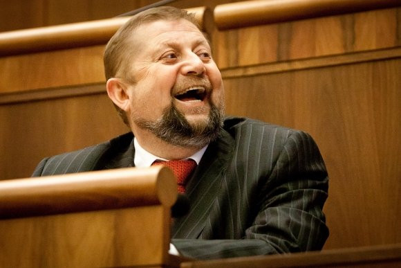 „Aș fi făcut ca Putin”. Un ex-ministru riscă închisoare și nu regretă