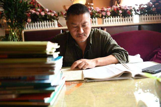 Un milionar își încearcă șansele deja a 27-a oară