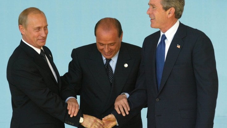 După Berlusconi, potopul post-democrației