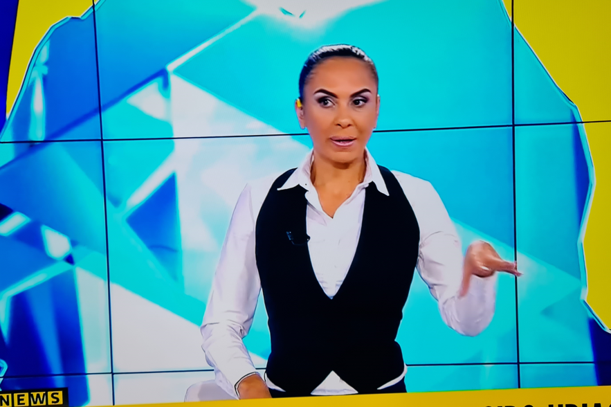 Fetele patronului fac legea și ridicolul postului