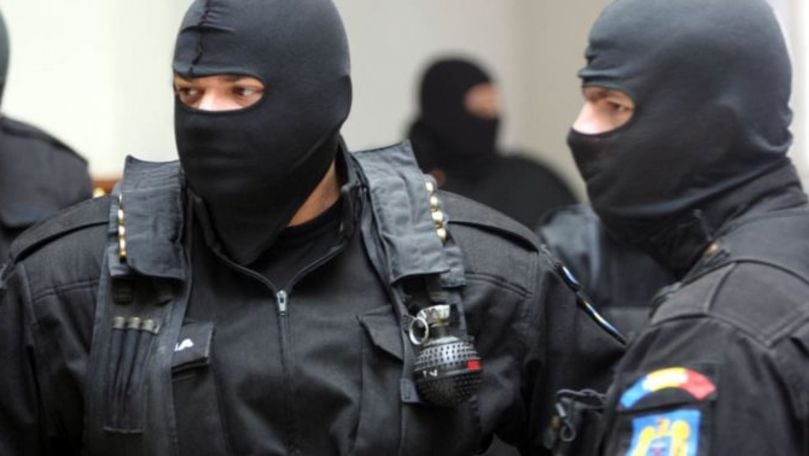 Fraude cu fonduri garantate de stat pentru IMM-uri. Percheziții în mai multe orașe