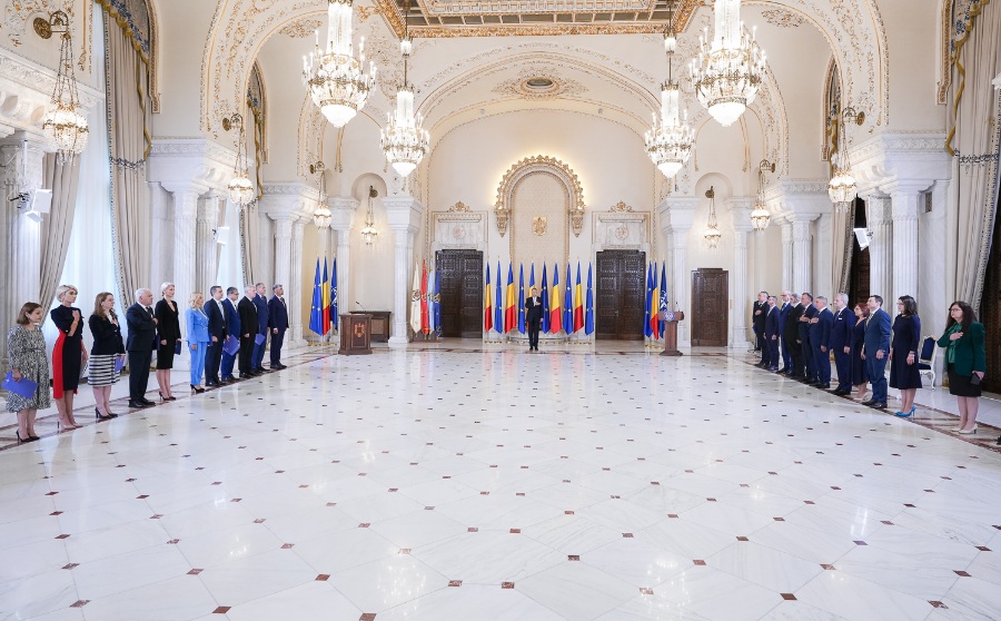 Iohannis, către noii miniştri: Să nu pierdeţi din vedere ce aţi jurat