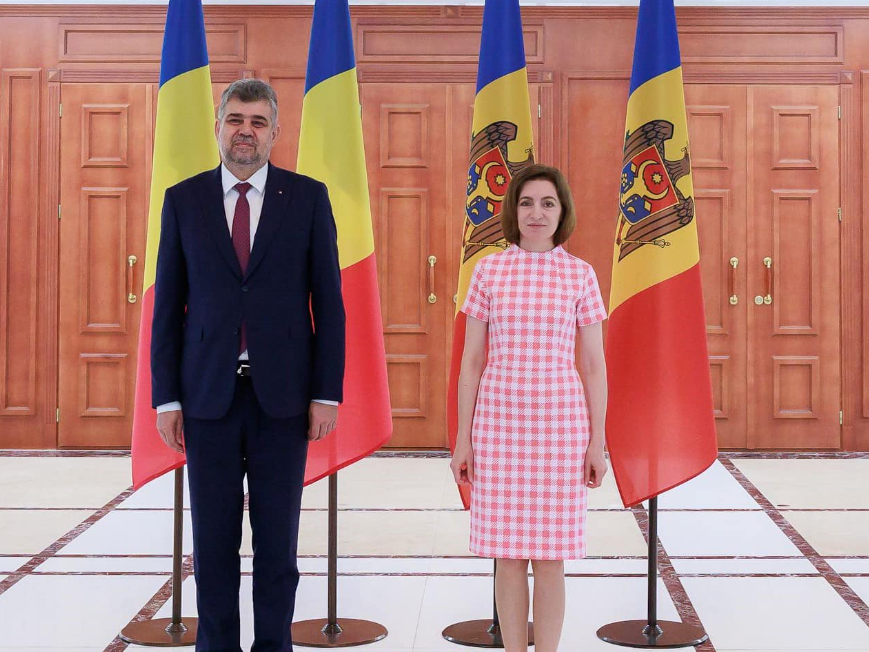 Ciolacu, asortat în vorbe și-n port cu Maia Sandu: „Sunteţi singura garanţie”