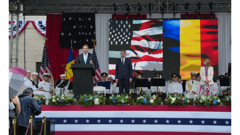 (VIDEO) Iohannis și Ciolacu, împreună la recepția de Ziua Independenței