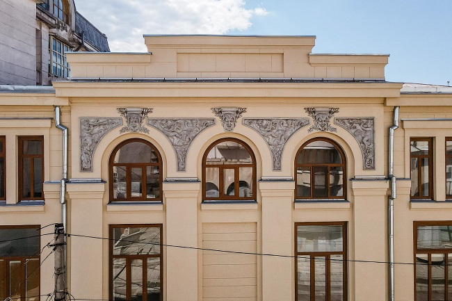 Teatrul Odeon, scos la vânzare