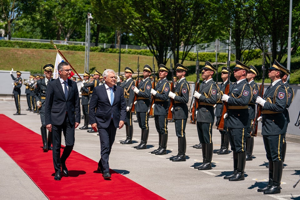 Afirmație surprinzătoare a ministrului Apărării